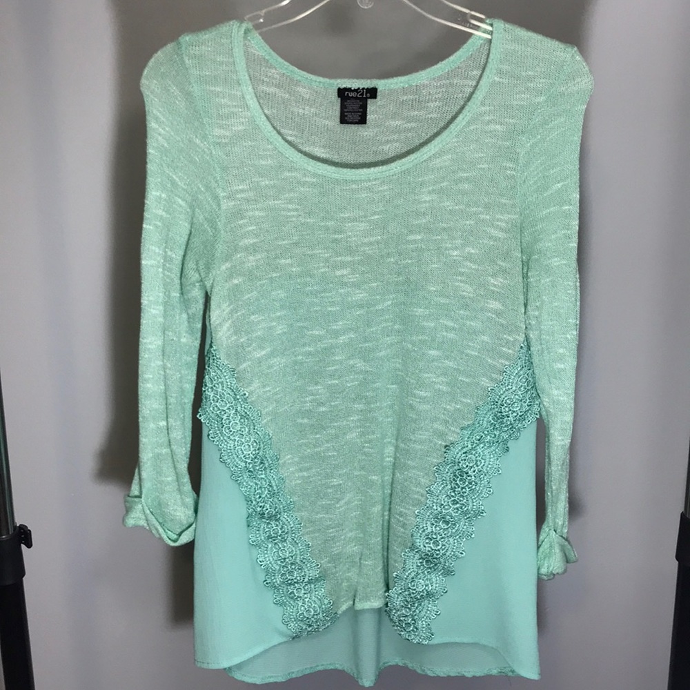 Rue 21 top